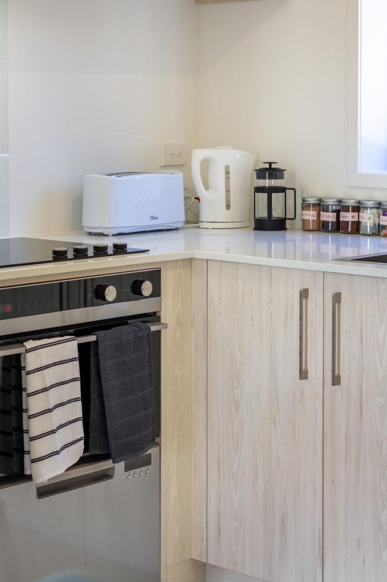 Ferienwohnung Conveniently Located 2Br Townhouse In West Akl Auckland Exterior foto